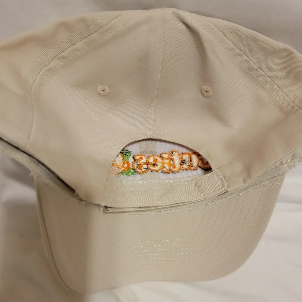 Hat - Picture 2 of 4